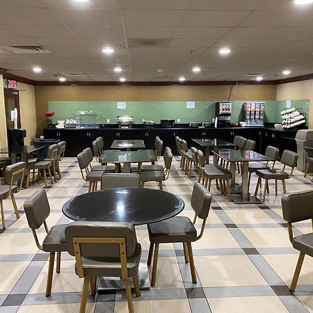帕拉默斯罗歇尔公园华美达酒店 外观 照片